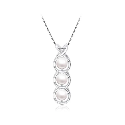 EZÜST  MEDÁL GYÖNGYÖKKEL