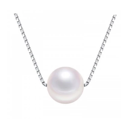 GYÖNGY MEDÁL -  EZÜST NYAKLÁNCON